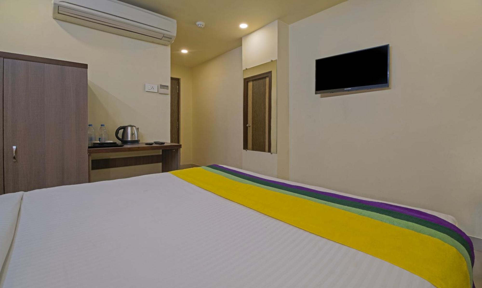Itsy Hotels N Square Vijayawāda Exterior foto